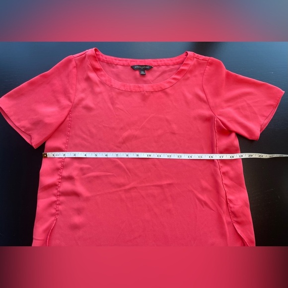 Banana Republic Watermelon Pink Crew Neck Short Sleeve Blouse - Size XS - Picture 5 of 11